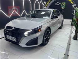 نيسان ألتيما